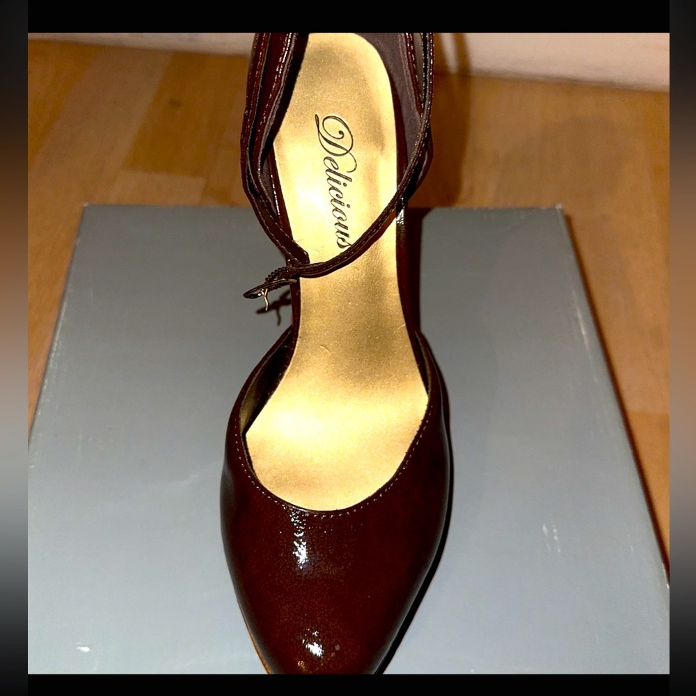 Brown high heel size 6.5